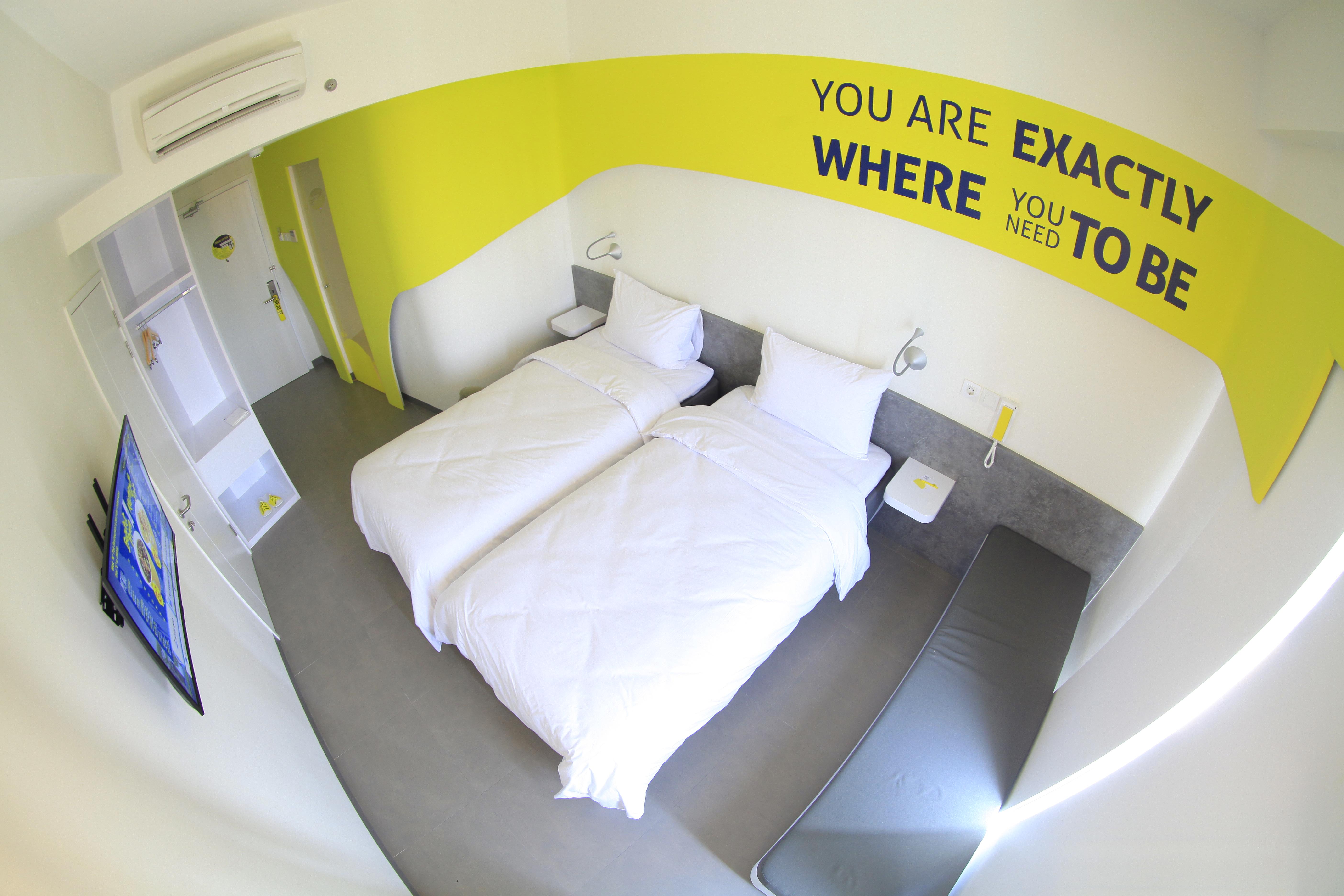 Yello Hotel Jemursari Surabaya Eksteriør bilde
