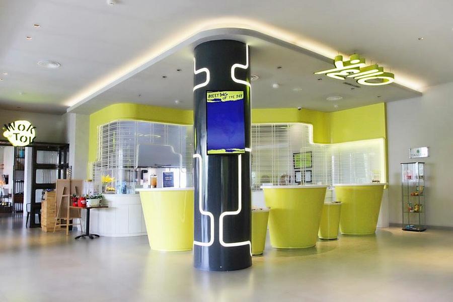 Yello Hotel Jemursari Surabaya Eksteriør bilde