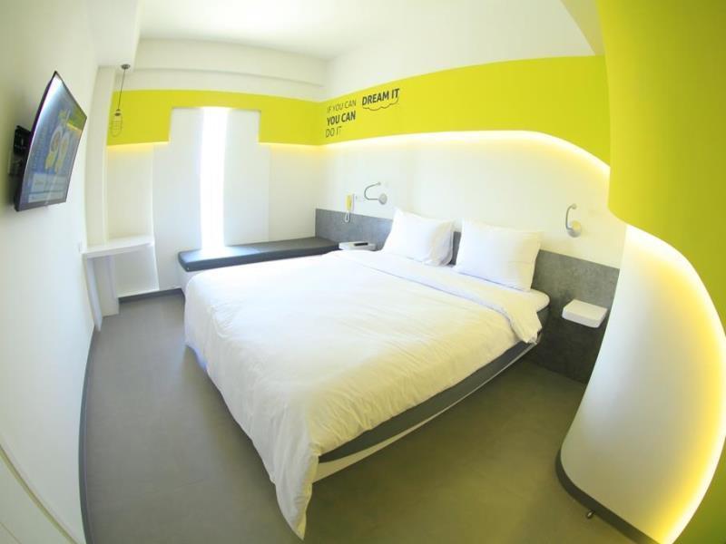 Yello Hotel Jemursari Surabaya Eksteriør bilde