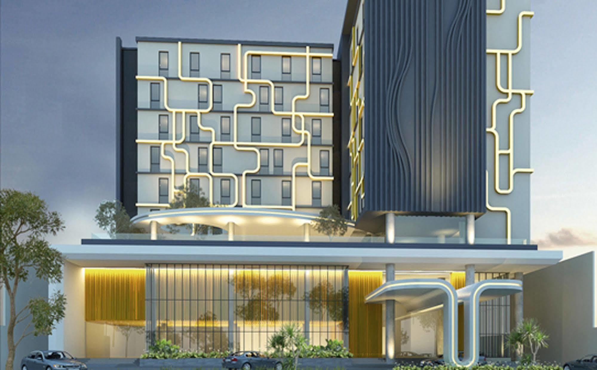 Yello Hotel Jemursari Surabaya Eksteriør bilde